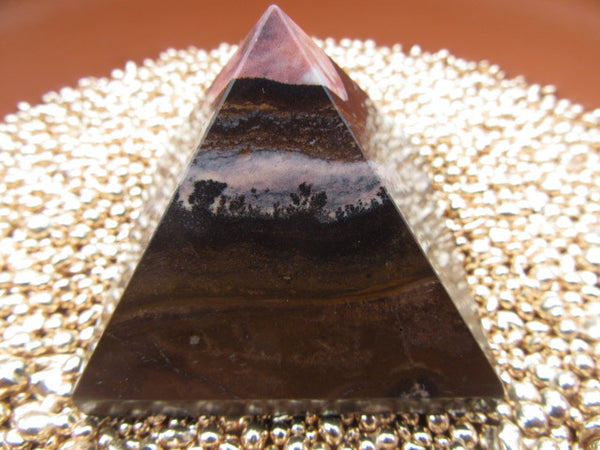 Outback Jasper Pyramid 22
