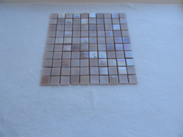 Vibrant Glass Tile VGT022