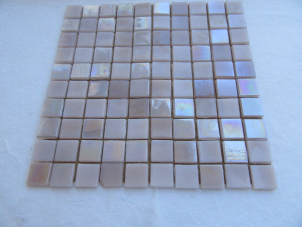 Vibrant Glass Tile VGT022
