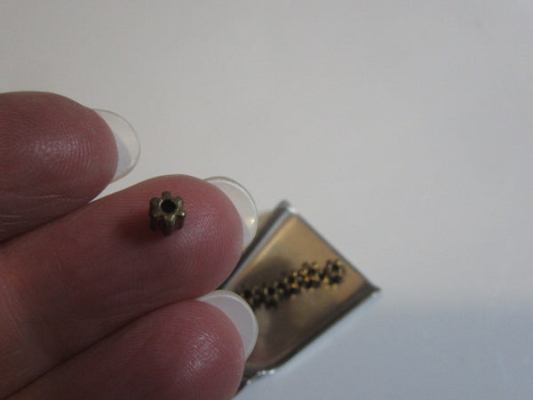 Czech Seed beads Gold Flower