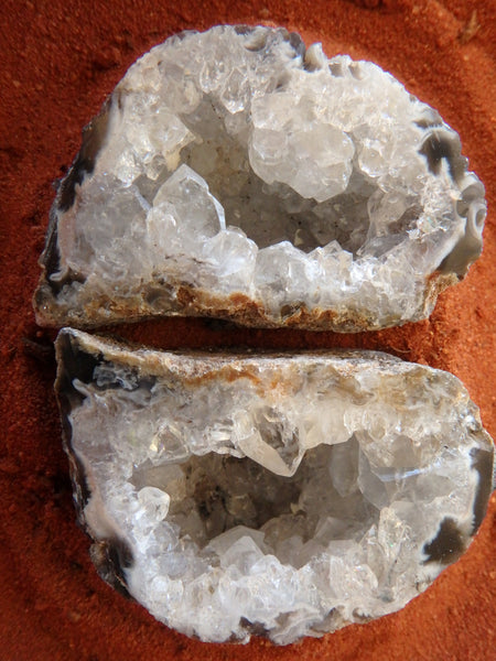 Brazillian  Ocho Agate Geode ba01