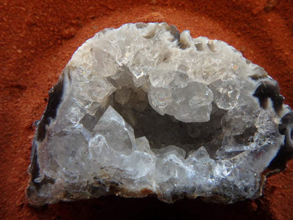 Brazillian  Ocho Agate Geode ba01
