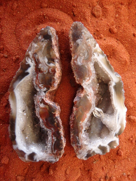 Brazillian Ocho Agate Geode ba08