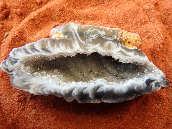 Brazillian Ocho Agate Geode ba22